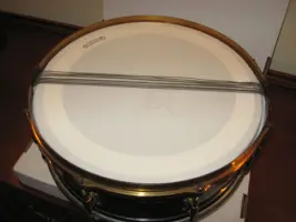 Value of Old Leedy Snare?