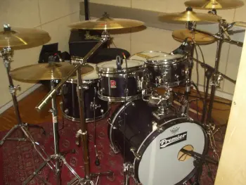 PLEASE HELP IDENTIFY PREMIER 80s MAPLE SET.