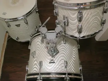Another 'oddball' Ludwig Standard