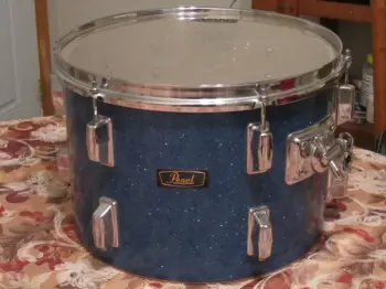 Early 70's Pearl kit? President Lugs?