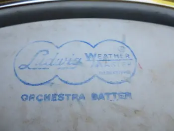 Ludwig Standard 1968 Metal snare drum...8 lugs...