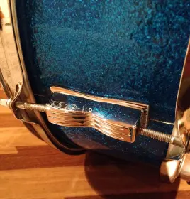 FOR SALE: Vintage 1966 Ludwig Pioneer Snare in Blue Sparkle