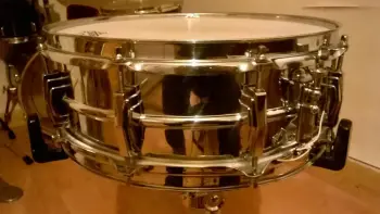 The tuning of the brass drumpet