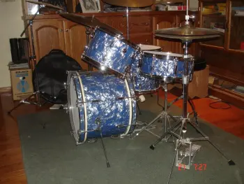 Bass drum t-rods
