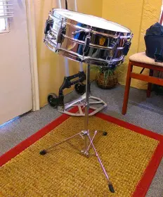 Please help to ID (&amp; value?) a 1965 Ludwig Snare