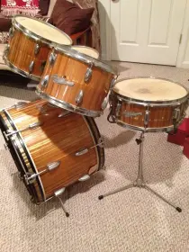Majestic Gold Fibre Snare Drum