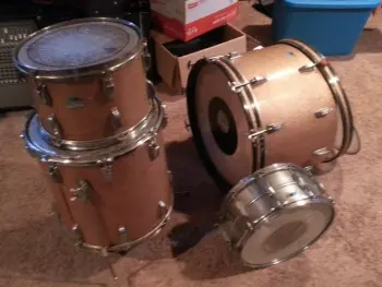 Help ID-ing these Vintage Ludwigs?