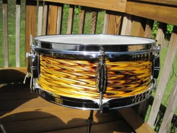 Yamaha Y-badge golden dragon kit