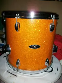 Dixie orange sparkle score! 18 inch bass drum !