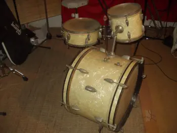 Is this a Deri Set?