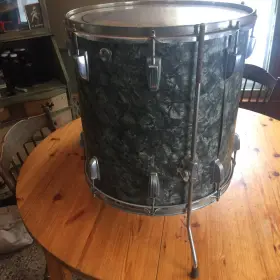 vintage 70's Ludwig B/O badge 16&quot;x16&quot; floor tom, Black Diamond