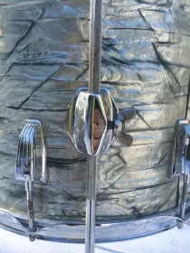 vintage 60s Ludwig toms 9x13 / 16x16 in beautiful sky blue pearl