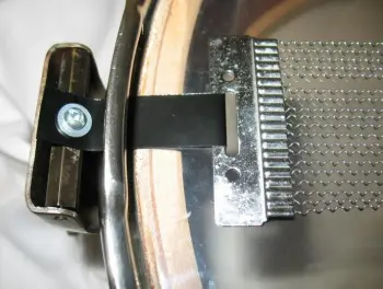 Snare wires for WLF 'Super Classic' strainer.
