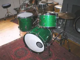 Latest ~ '70's Gretsch bop kit renovation