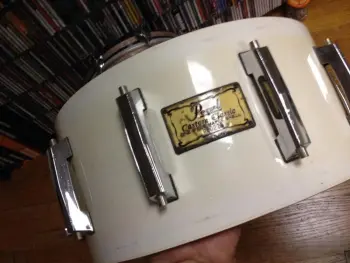 Restoring White Lacquer Finish