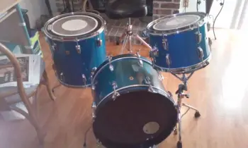 Ludwig Blue Sparkle Drums