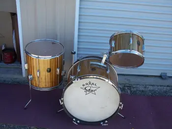 Late 60's Star-{Royal Star} set in Fibre Gold