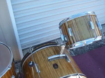 Late 60's Star-{Royal Star} set in Fibre Gold