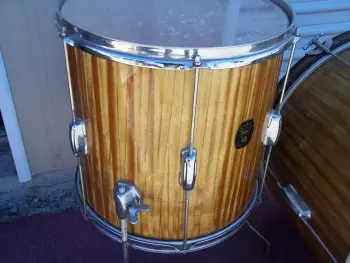 Late 60's Star-{Royal Star} set in Fibre Gold