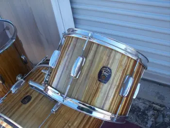 Late 60's Star-{Royal Star} set in Fibre Gold