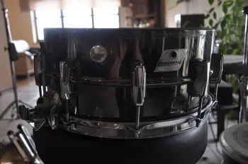 Ludwig BB Supersensitive - strange badge.