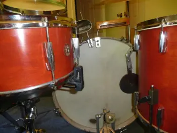 My 40's orphaned Gretsch shellpack relisted on the Bay