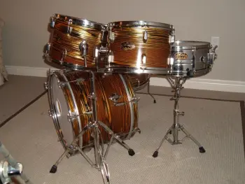 Vintage pearl bolero kit color ?