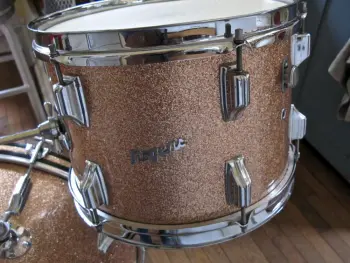 Rogers Cleveland Champgne with a 22&quot; bass drum...