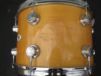 Camco LA 9x13 Natural Tom