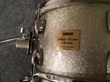 Yamaha Maple Custom Absolute - Silver Sparkle - $1400