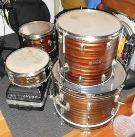 Vintage Pearl kit wrapped in tiger eye