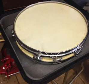 Picking up this Picollo snare (PLZ Help to identify)