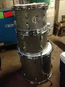 Can you guys identify this kit? Possibly Japanese, mid-60s, 4 photos