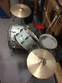 Ludwig 1959 transition three piece with cymbals