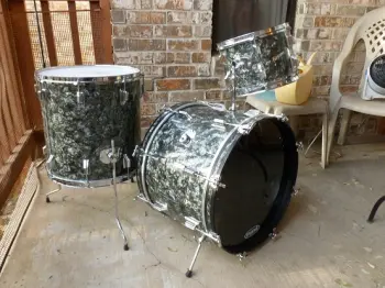 1967 Ludwig Mod Orange 22-13-16 w/ Cases