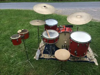 Vintage 60’s Gretsch Round Badge 22/13/16 + 4157 snare + bongos + cymbals + stands!