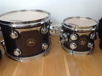 DW Collectors Valuation
