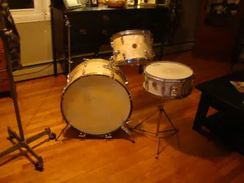 Picked up some Gretsch gems!