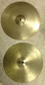 70's New Beat Hats - Top and Bottom not same diameter?