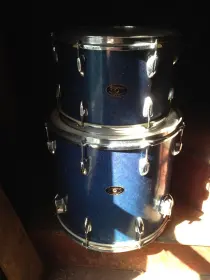 Stewart 22&quot; Blue Sparkle bass drum