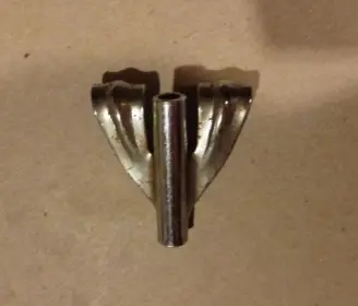 Nickel Ludwig Ts and claws