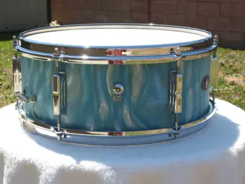 Help on a Blue Badge Leedy snare.