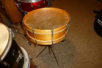 Old Maple Gretsch snare drum