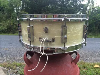 Vintage 1950s WFL pre-Ludwig 'Buddy Rich' model Super Classic snare drum, White Marin