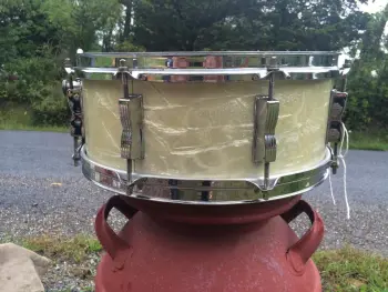 Vintage 1950s WFL pre-Ludwig 'Buddy Rich' model Super Classic snare drum, White Marin