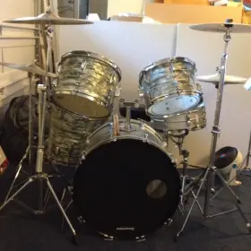 This is the Display Your Ludwig Drum Thread