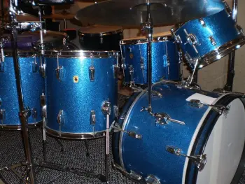 This is the Display Your Ludwig Drum Thread