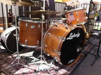 This is the Display Your Ludwig Drum Thread