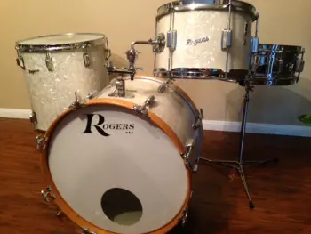 This is the Display Your Rogers Drums Thread