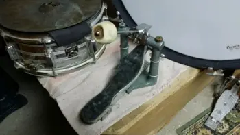 Unknown bass drum pedal